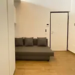Modern Studio Via Imbonati