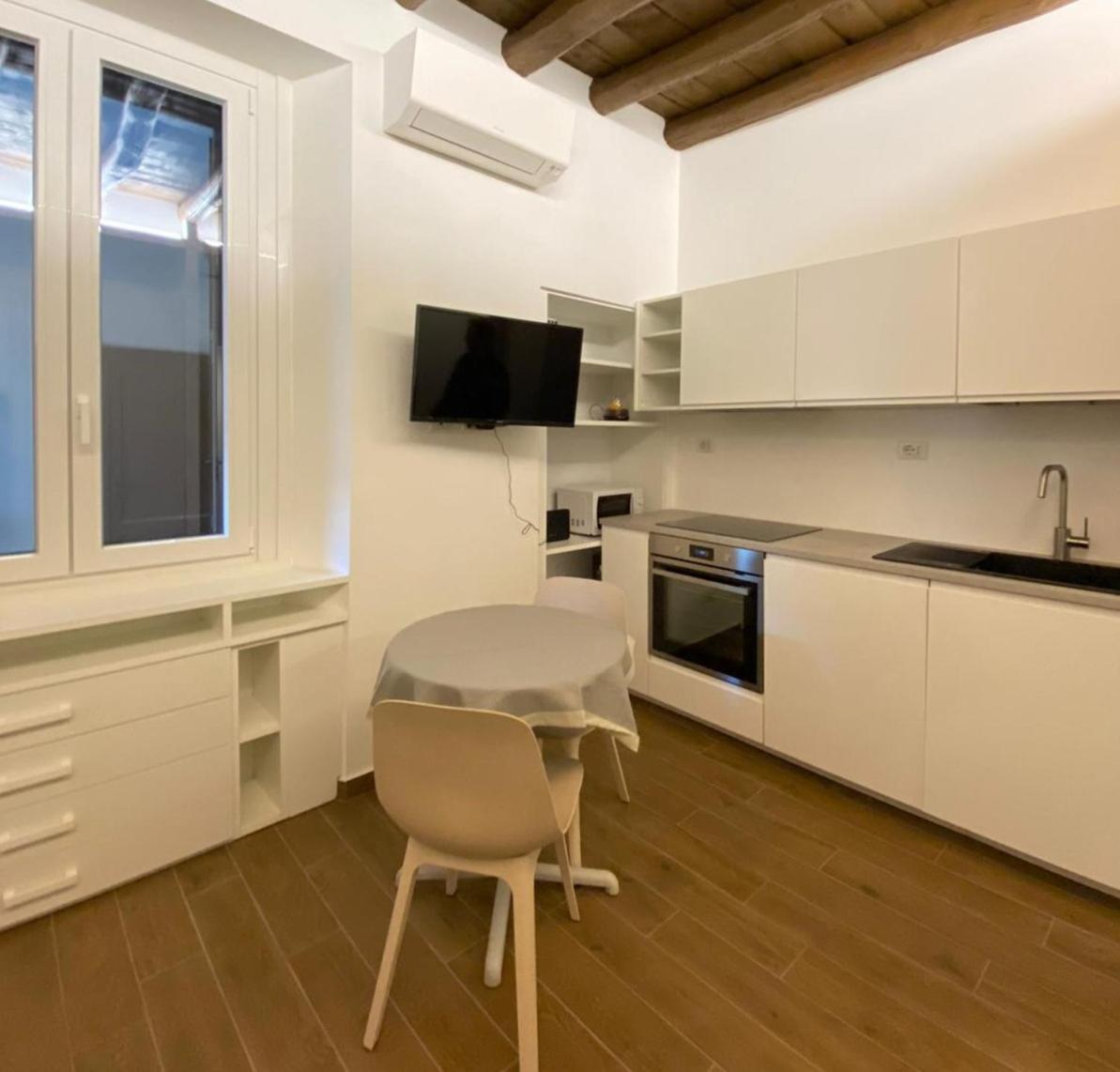 Modern Via Imbonati Apartment *
